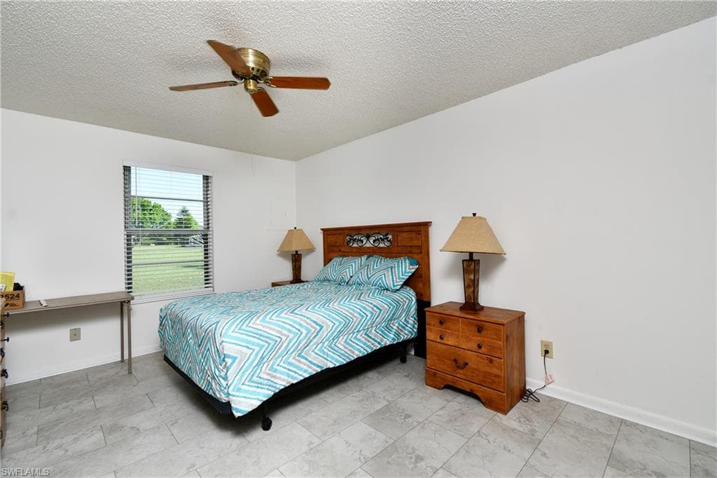 26 Pinewood BLVD, LEHIGH ACRES FL 33936-15