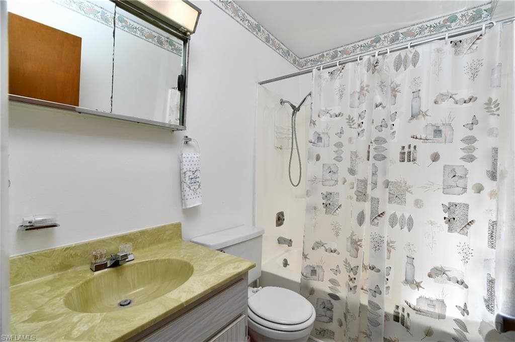 26 Pinewood BLVD, LEHIGH ACRES FL 33936-11
