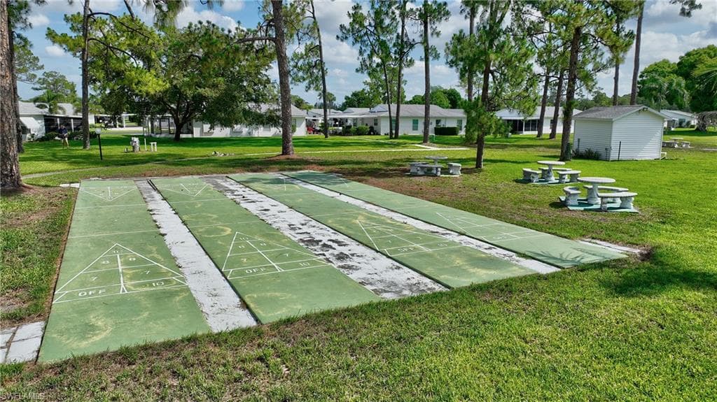 26 Pinewood BLVD, LEHIGH ACRES FL 33936-35