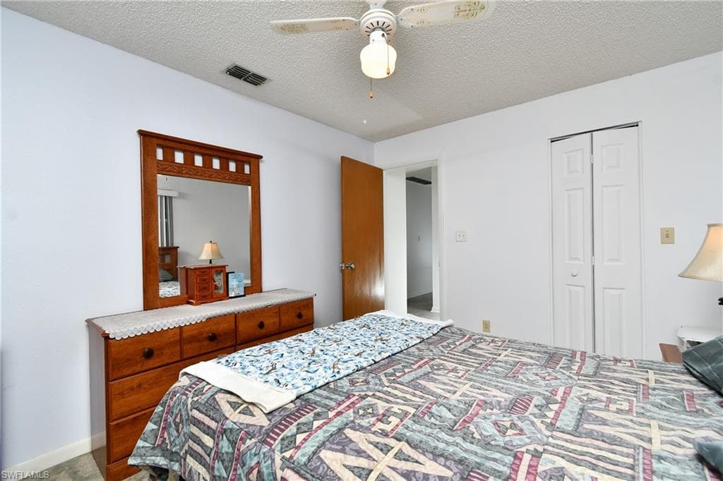 26 Pinewood BLVD, LEHIGH ACRES FL 33936-18