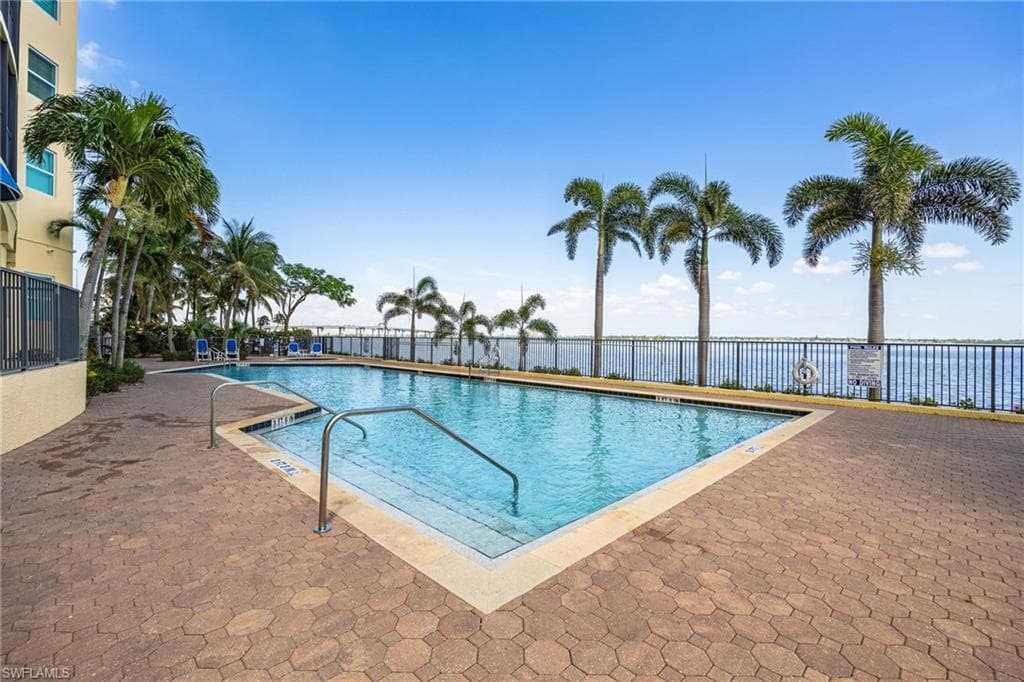 2797 1st ST # 803, FORT MYERS FL 33916-39