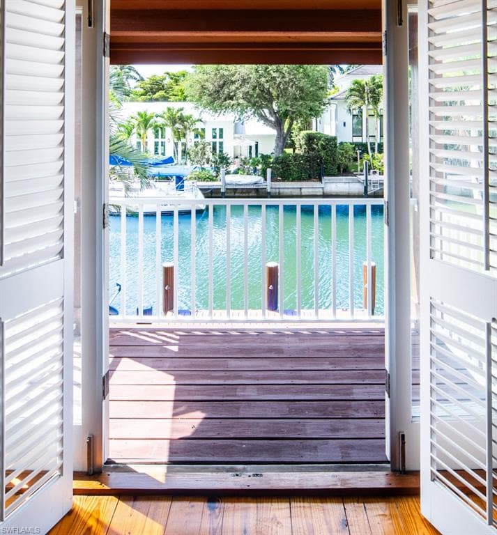 374 14th AVE S, NAPLES FL 34102-14