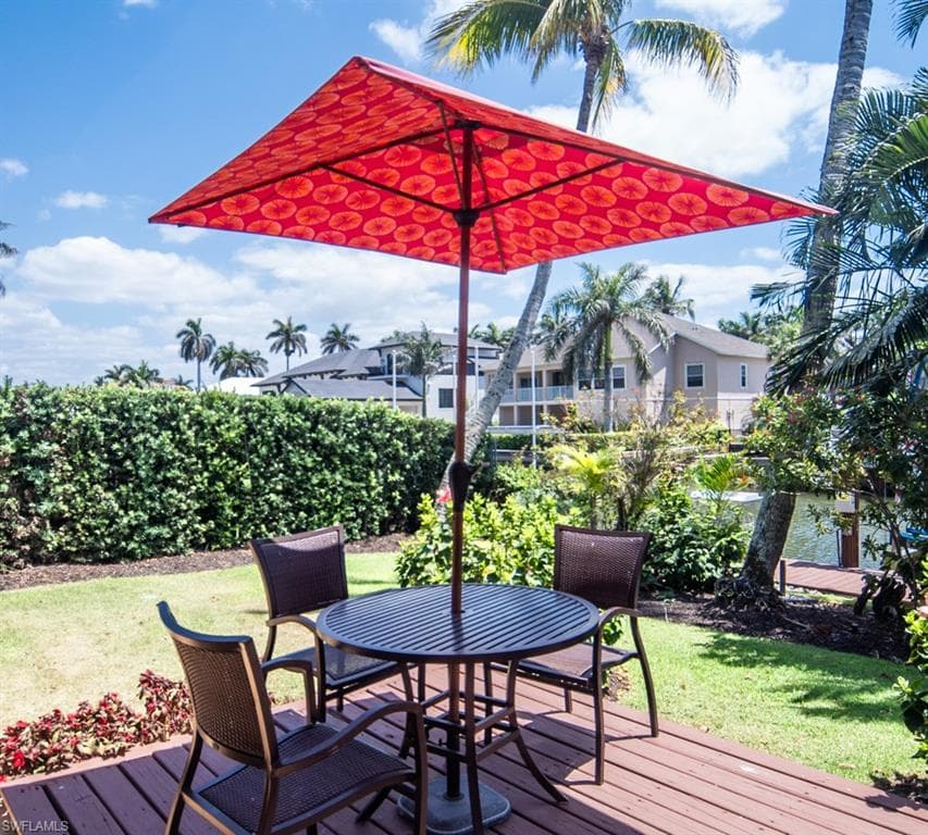 374 14th AVE S, NAPLES FL 34102-3