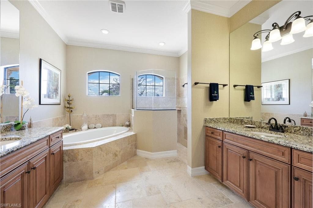 9856 Corso Bello DR, NAPLES FL 34113-15