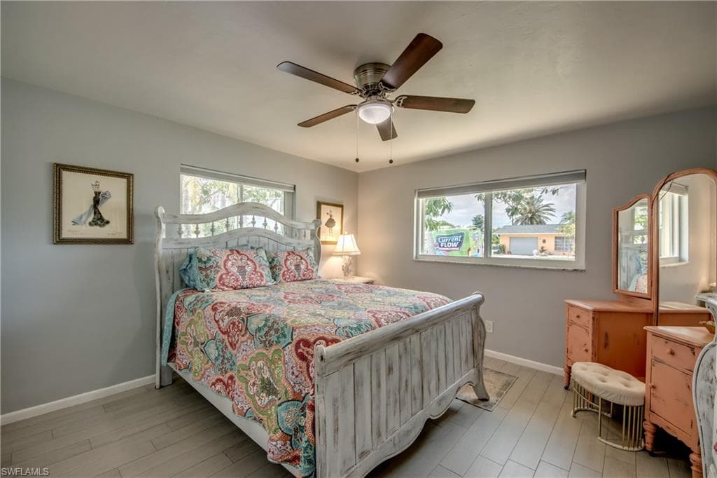 1720 Lakeview BLVD, NORTH FORT MYERS FL 33903-20