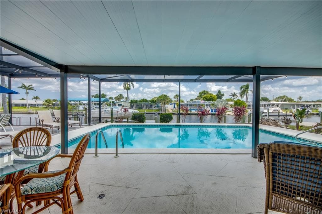 1720 Lakeview BLVD, NORTH FORT MYERS FL 33903-26