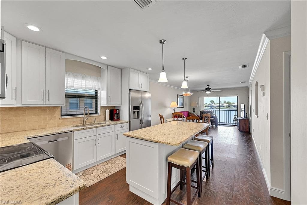 131 SW 47th TER # 201, CAPE CORAL FL 33914-2