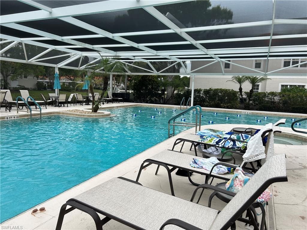 7577 Silver Trumpet LN W # T103, NAPLES FL 34109-2