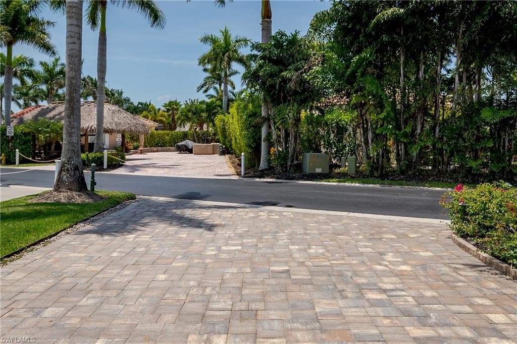 13615 Snook CIR, NAPLES FL 34114-22