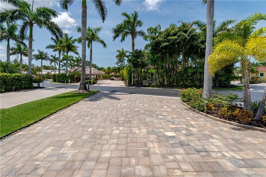 13615 Snook CIR, NAPLES FL 34114-21