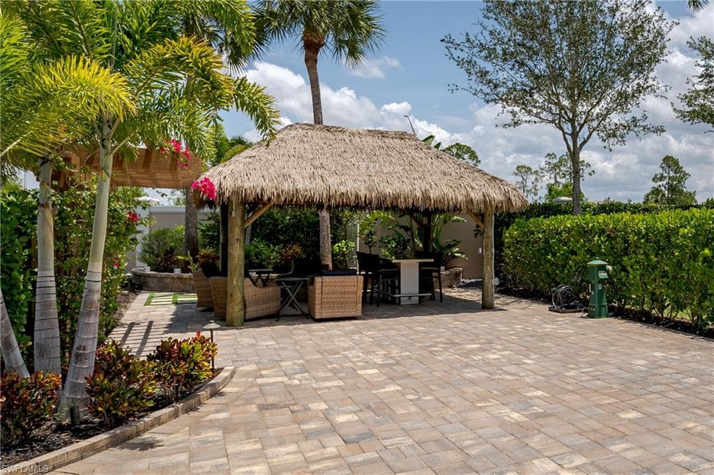 13615 Snook CIR, NAPLES FL 34114-2
