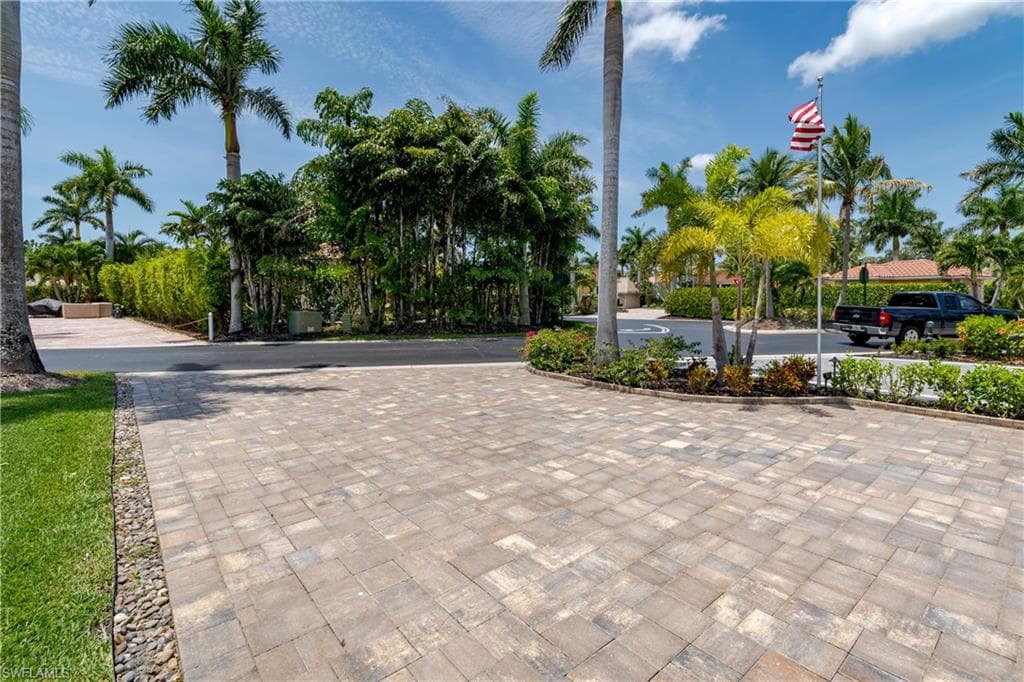 13615 Snook CIR, NAPLES FL 34114-23