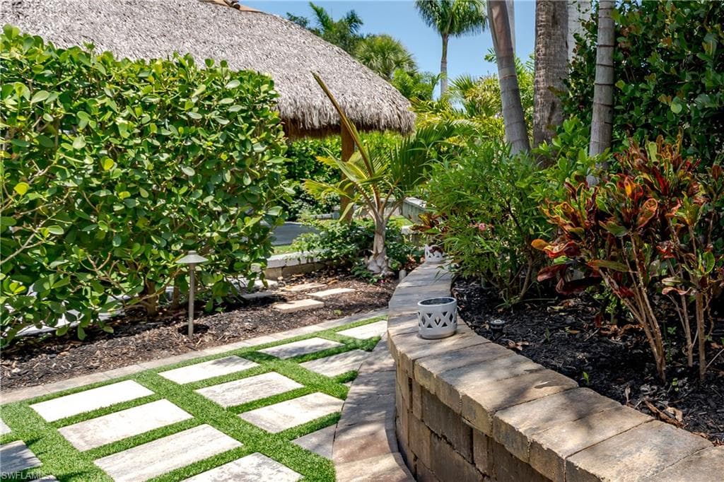 13615 Snook CIR, NAPLES FL 34114-14