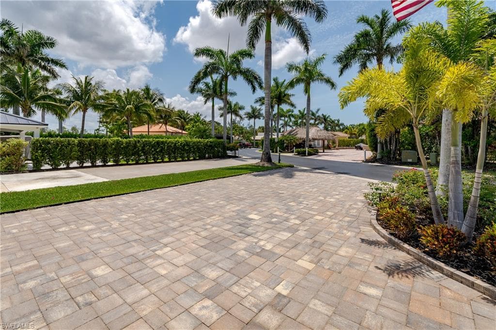 13615 Snook CIR, NAPLES FL 34114-30
