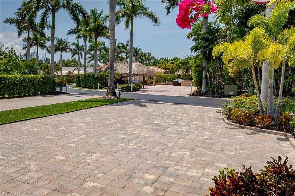 13615 Snook CIR, NAPLES FL 34114-28
