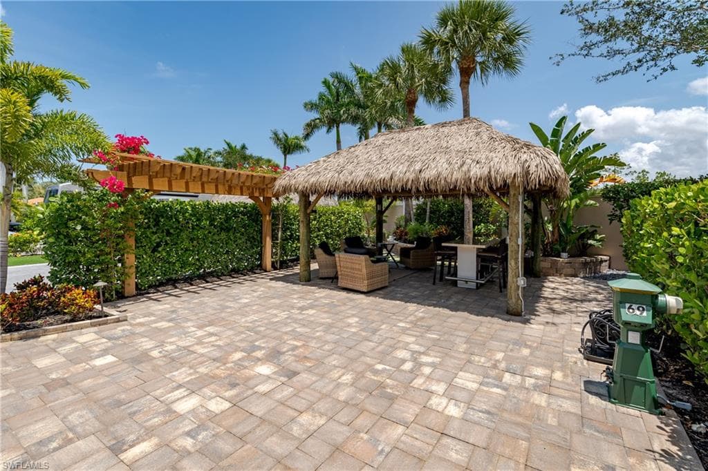 13615 Snook CIR, NAPLES FL 34114-3