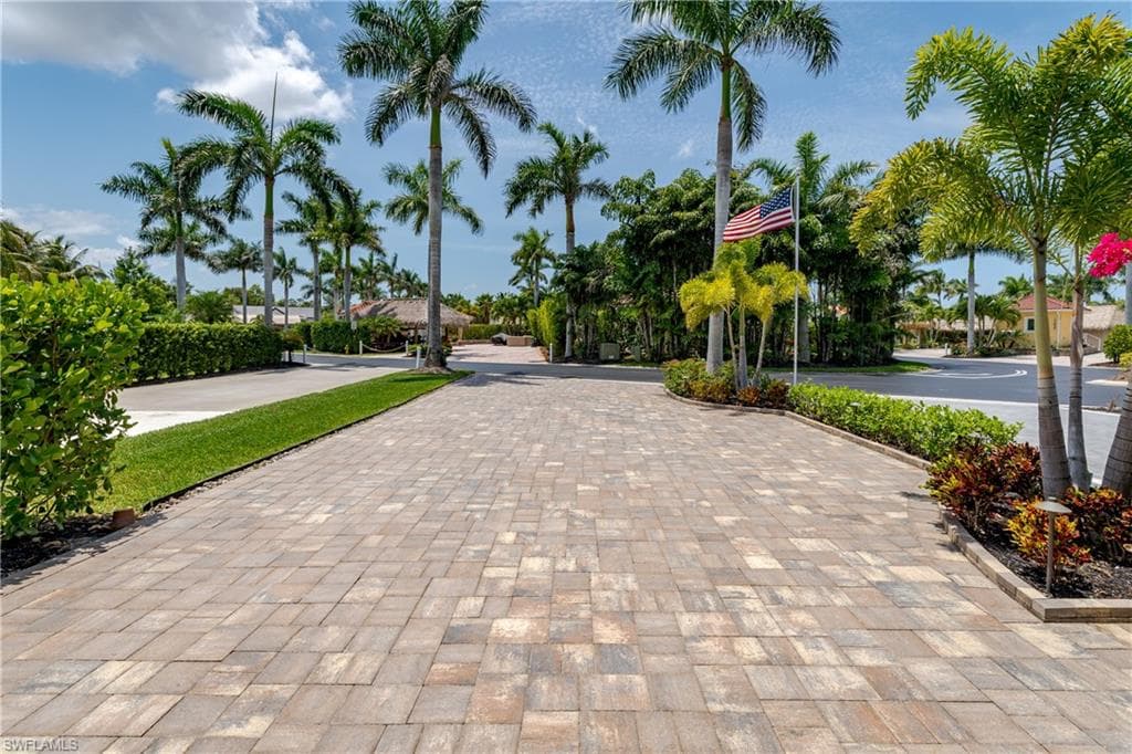 13615 Snook CIR, NAPLES FL 34114-20