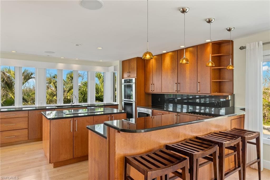 1581 San Carlos Bay DR, SANIBEL FL 33957-5