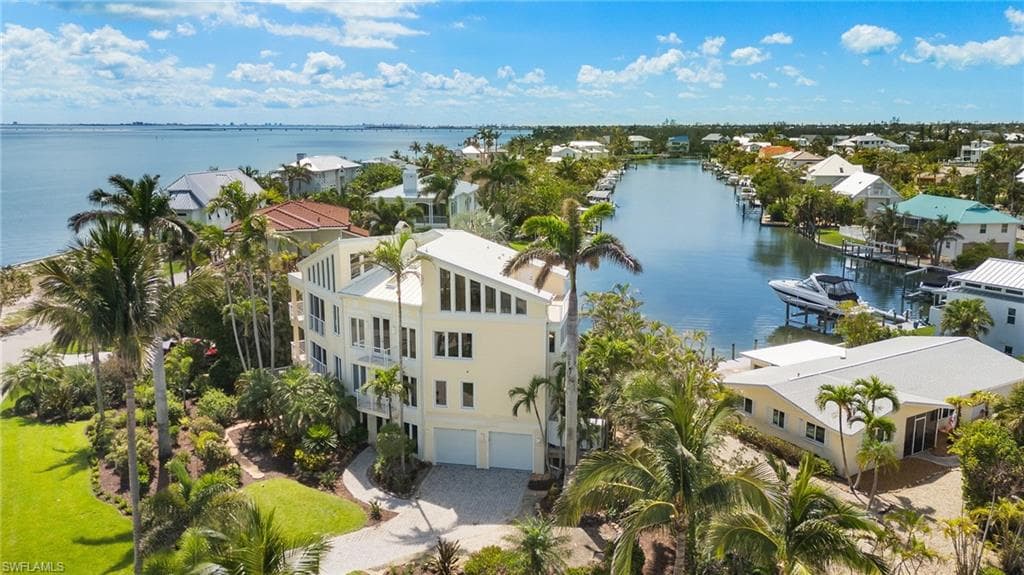 1581 San Carlos Bay DR, SANIBEL FL 33957-42