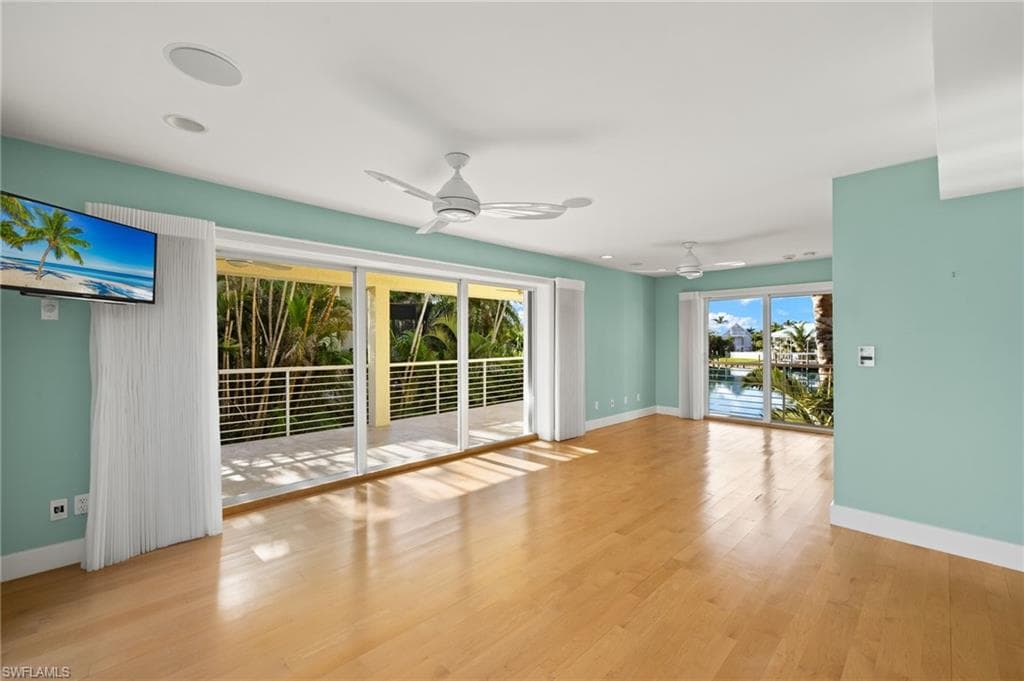 1581 San Carlos Bay DR, SANIBEL FL 33957-23