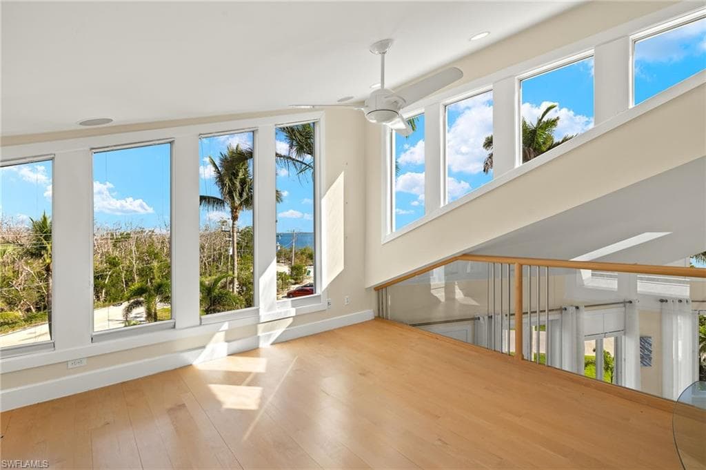 1581 San Carlos Bay DR, SANIBEL FL 33957-33