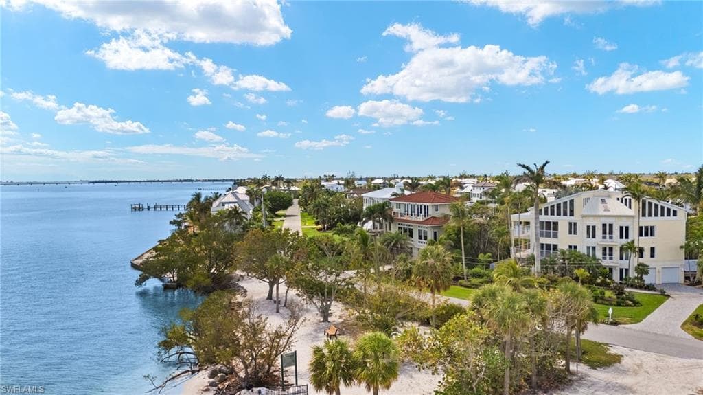 1581 San Carlos Bay DR, SANIBEL FL 33957-47