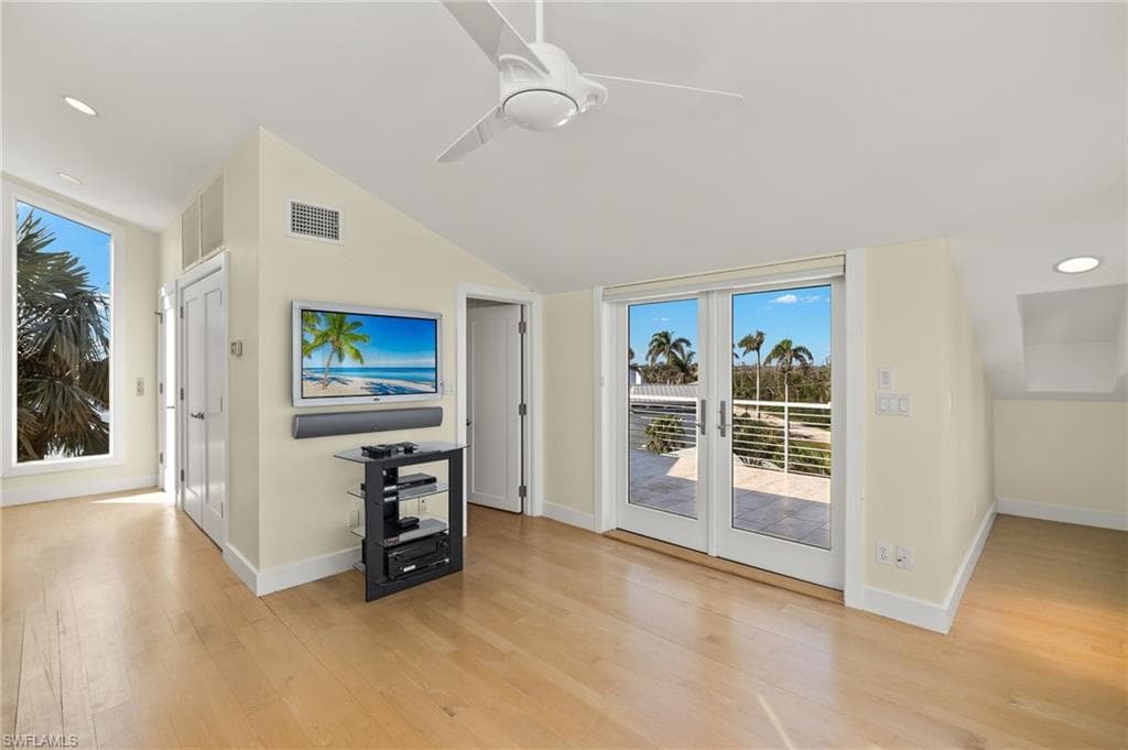 1581 San Carlos Bay DR, SANIBEL FL 33957-34