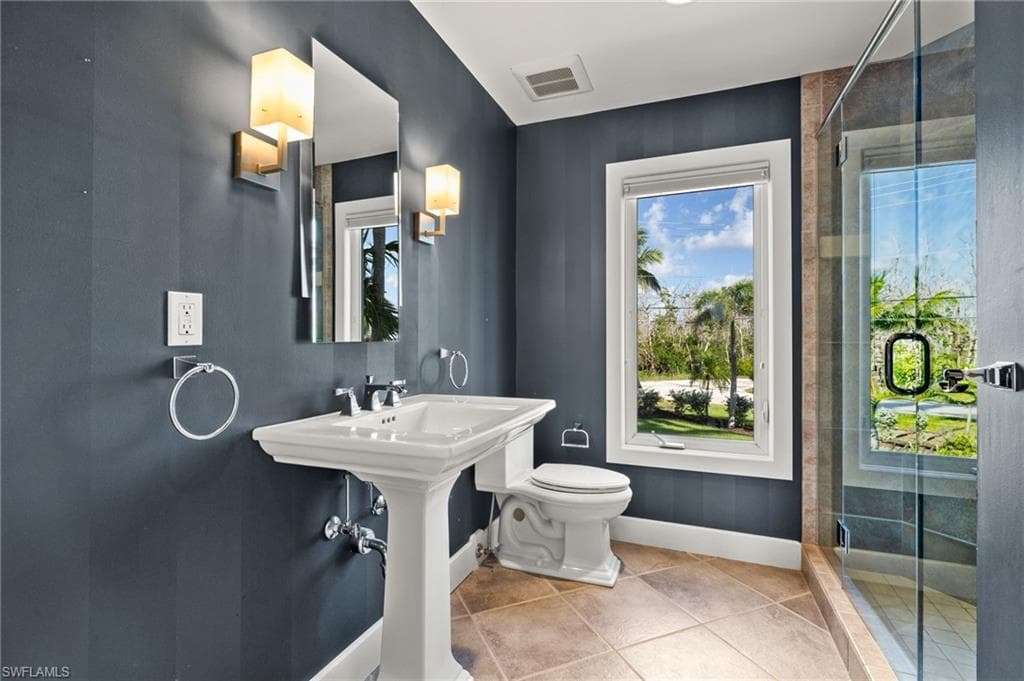 1581 San Carlos Bay DR, SANIBEL FL 33957-30
