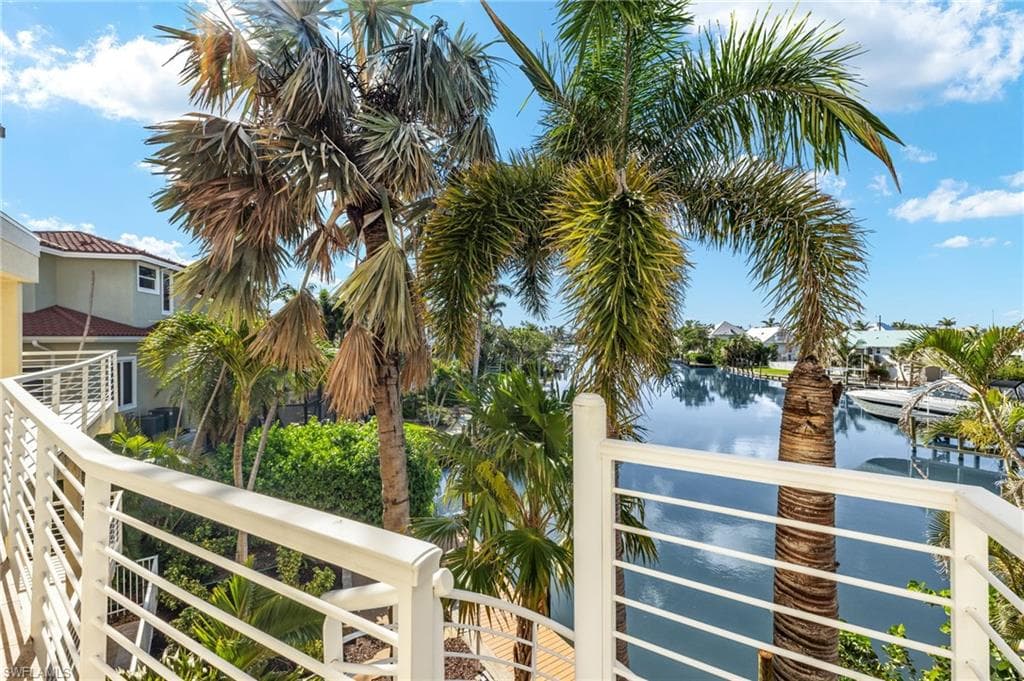 1581 San Carlos Bay DR, SANIBEL FL 33957-20