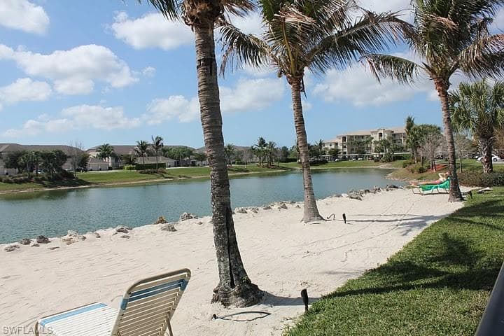 8680 Cedar Hammock CIR # 116, NAPLES FL 34112-21