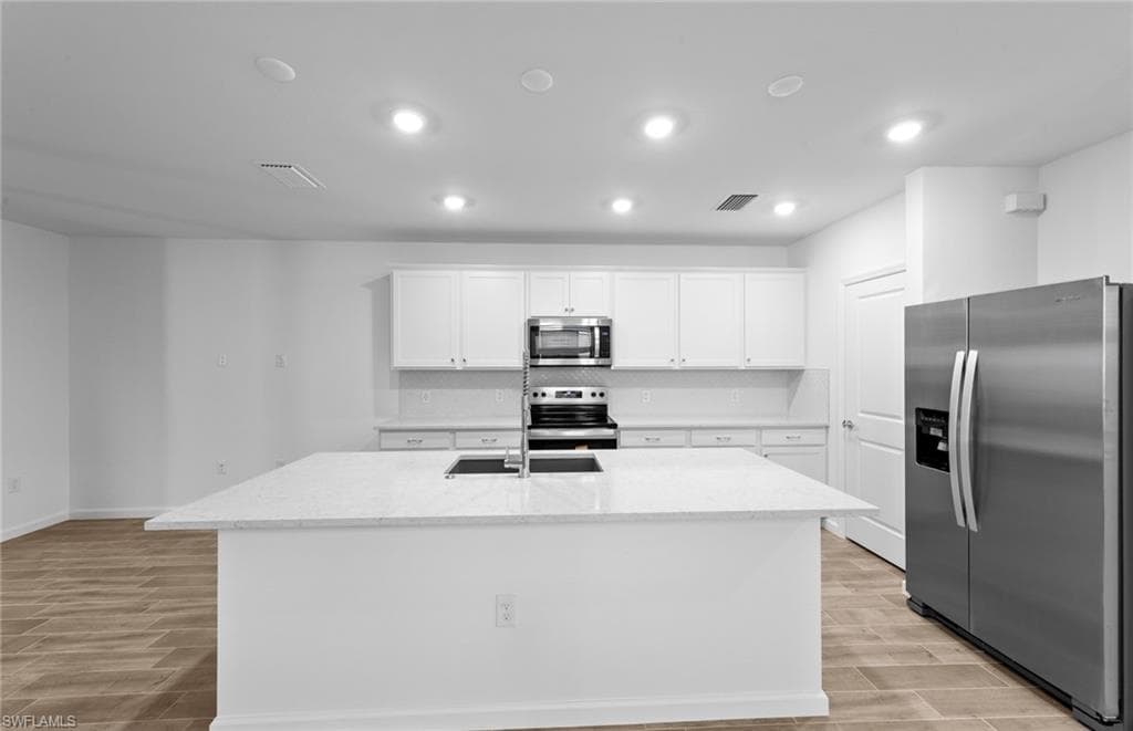 27893 Radiant CT, BONITA SPRINGS FL 34135-5