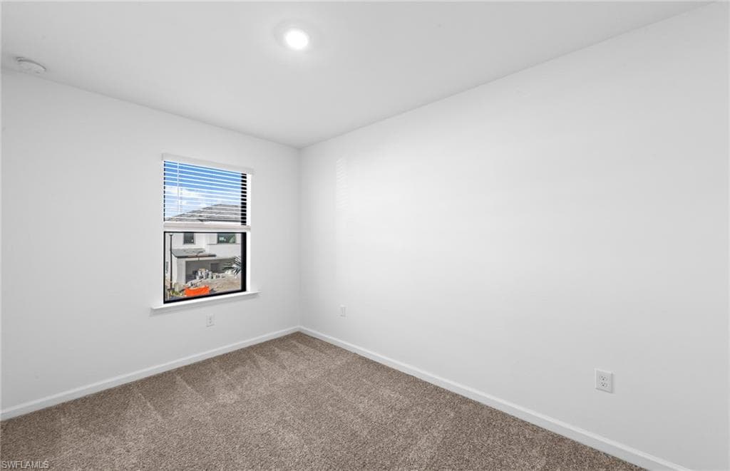 27893 Radiant CT, BONITA SPRINGS FL 34135-17