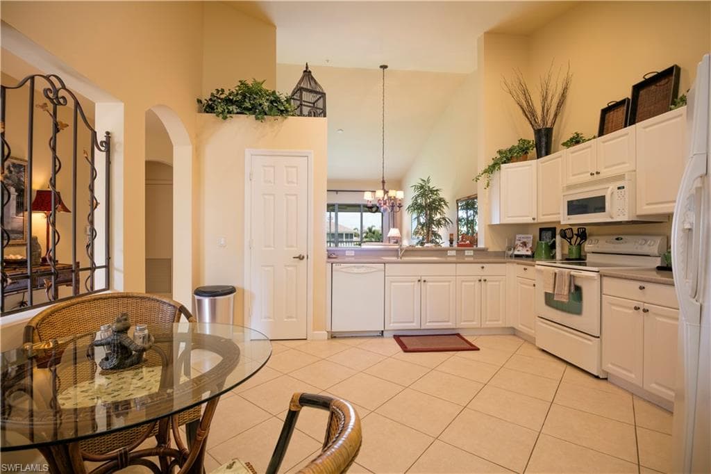 3048 Horizon LN # 1104, NAPLES FL 34109-5