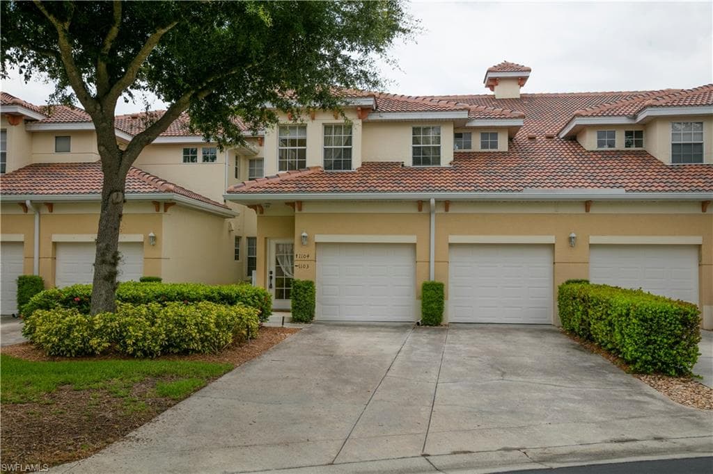 3048 Horizon LN # 1104, NAPLES FL 34109-7