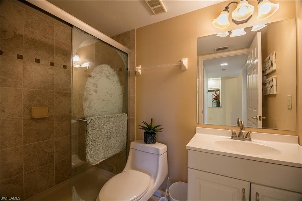 5741 Deauville CIR # F108, NAPLES FL 34112-9