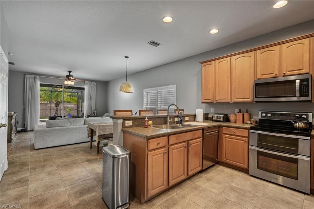 9670 Gladiolus Preserve CIR, FORT MYERS FL 33908-7