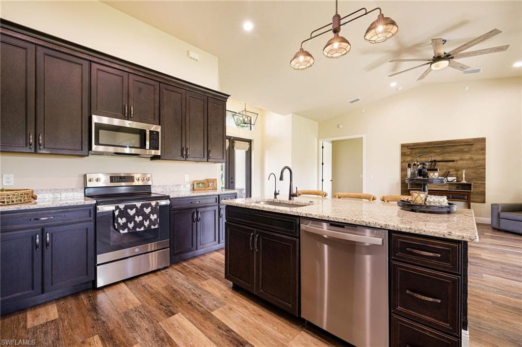 16630 Willow Point CT, ALVA FL 33920-11