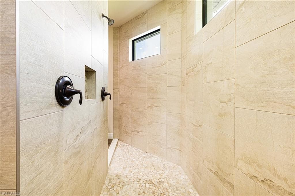 16630 Willow Point CT, ALVA FL 33920-22