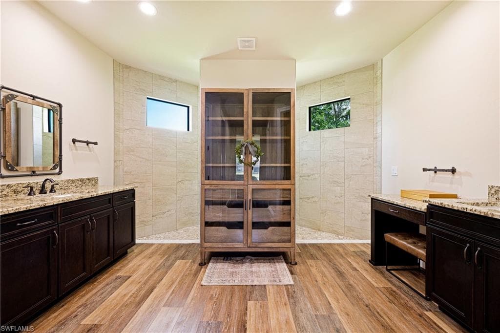 16630 Willow Point CT, ALVA FL 33920-19