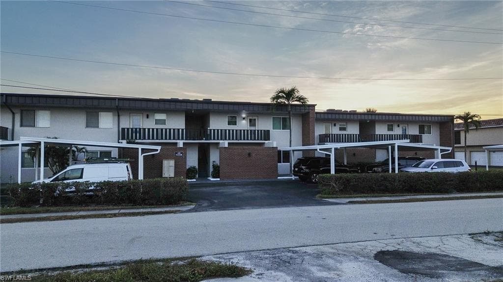 632 Victoria DR # 103, CAPE CORAL FL 33904-28