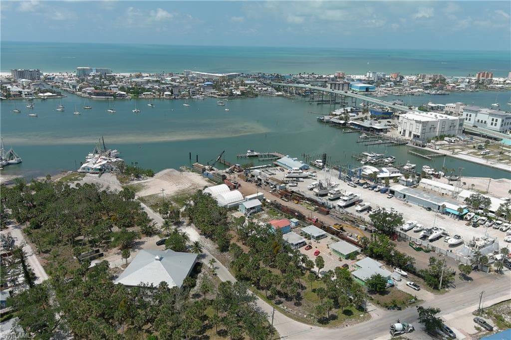 1180 Main ST # 6, FORT MYERS BEACH FL 33931-2