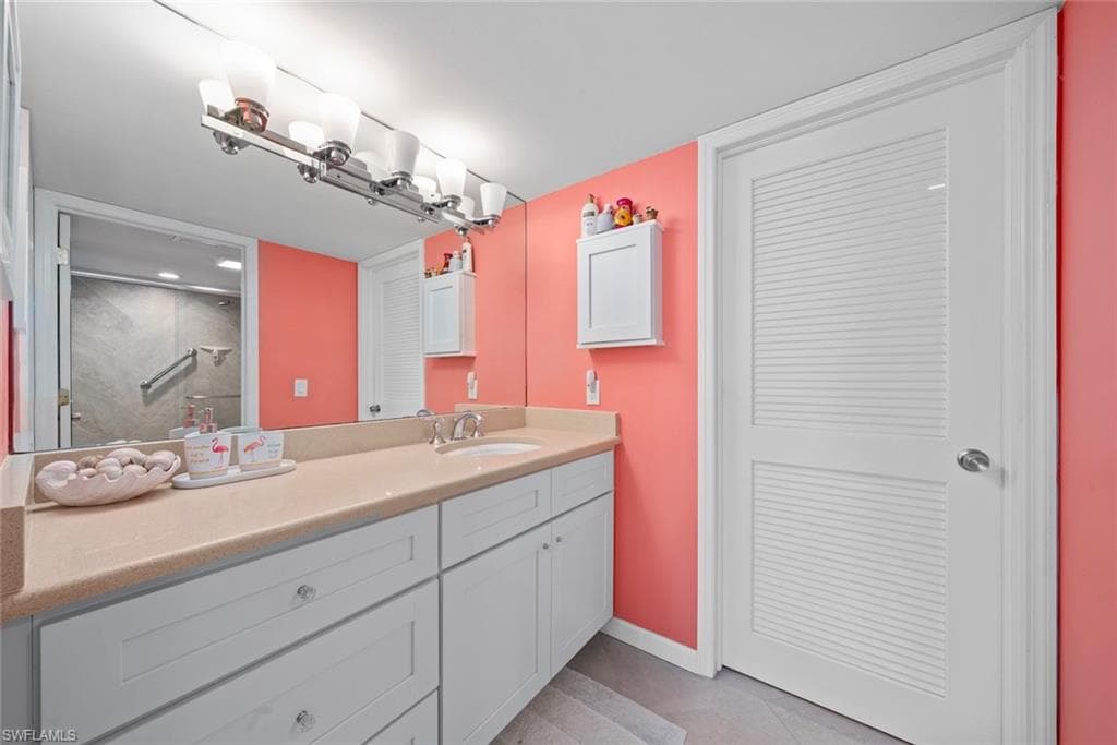 1340 Middle Gulf DR # 8A, SANIBEL FL 33957-18