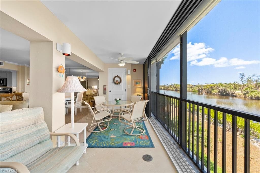 1340 Middle Gulf DR # 8A, SANIBEL FL 33957-28