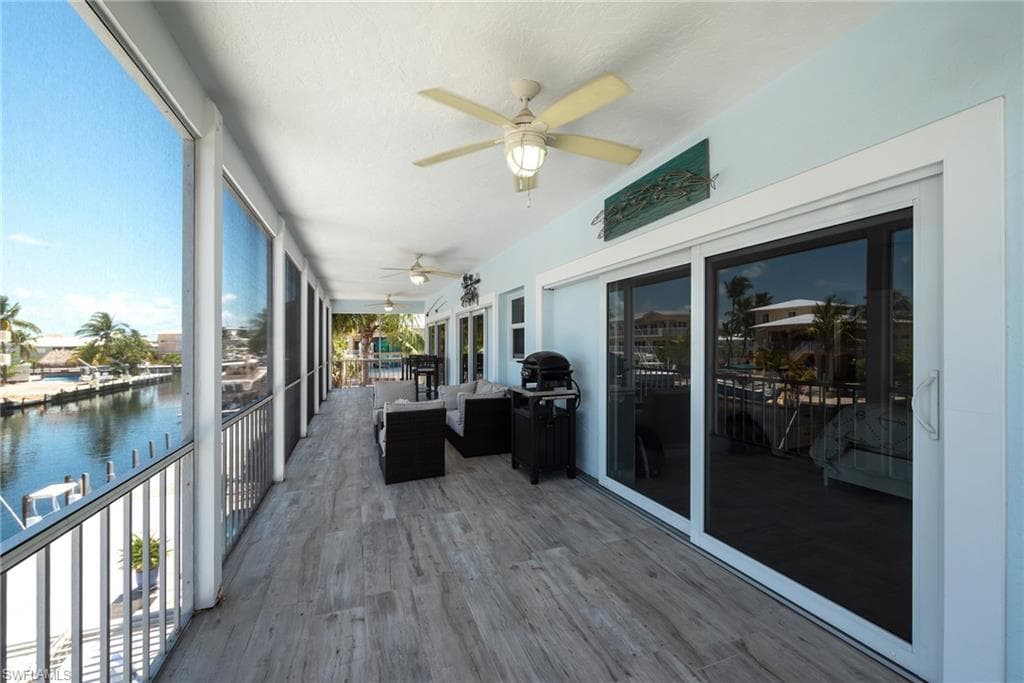 141 El Capitan DR, ISLAMORADA FL 33036-26