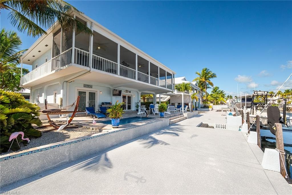 141 El Capitan DR, ISLAMORADA FL 33036-40