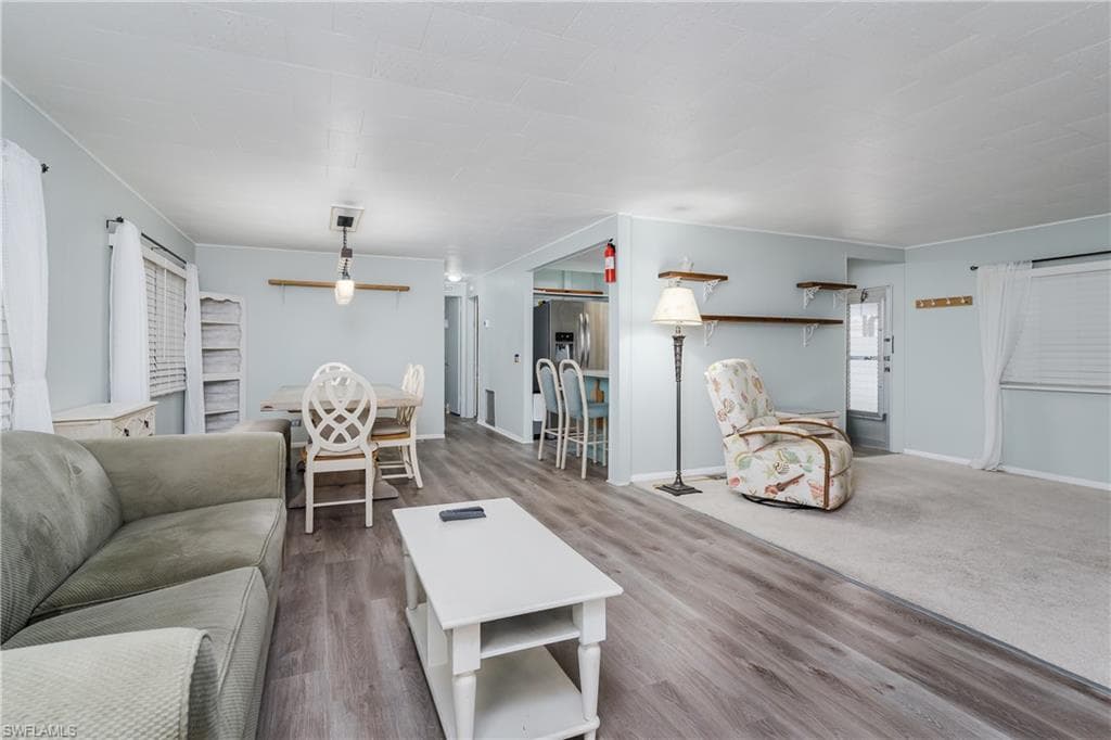 469 Riviera BLVD W, NAPLES FL 34112-4