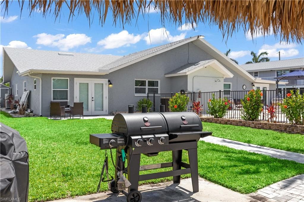 12200/12210 Shoreview DR, CAPE CORAL FL 33993-22