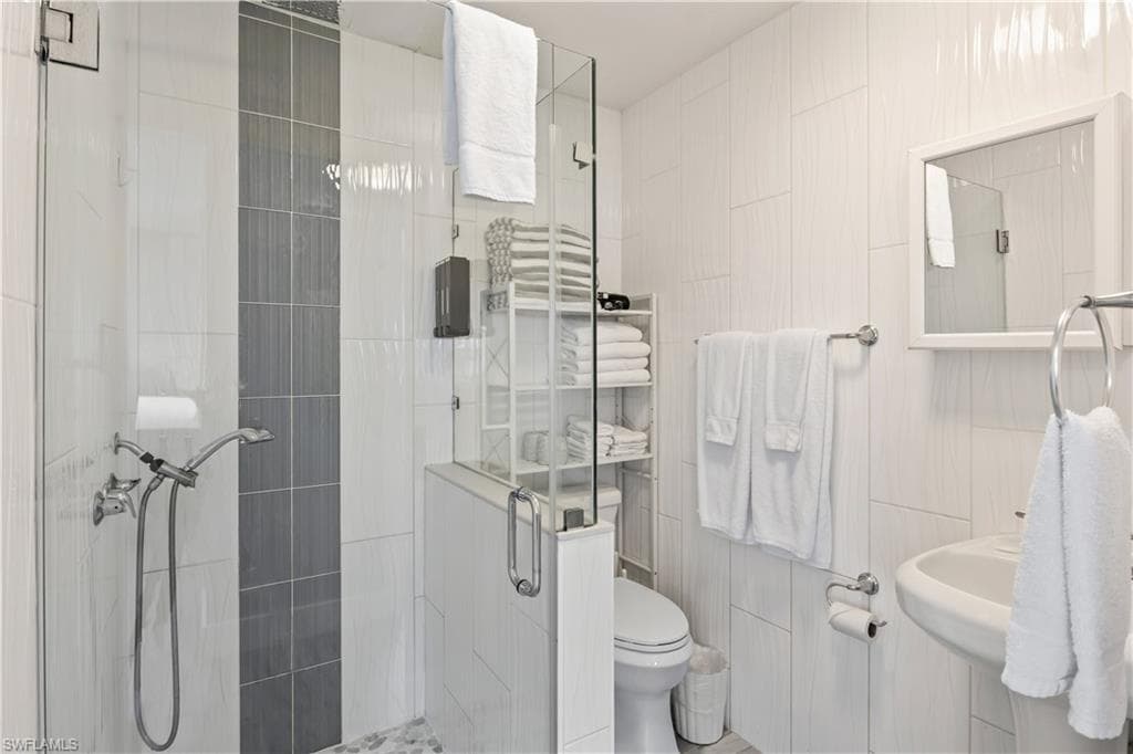 12200/12210 Shoreview DR, CAPE CORAL FL 33993-42