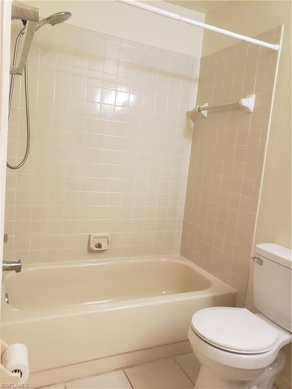 240 Timber Lake CIR # D202, NAPLES FL 34104-17