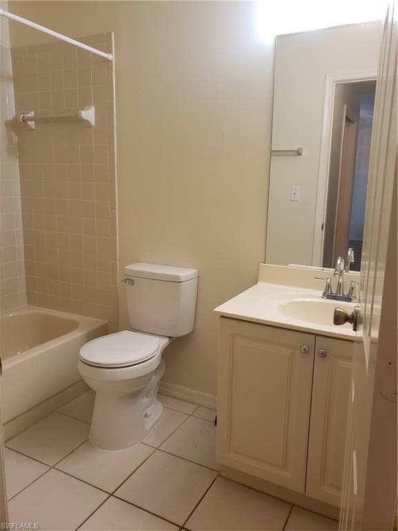 240 Timber Lake CIR # D202, NAPLES FL 34104-18